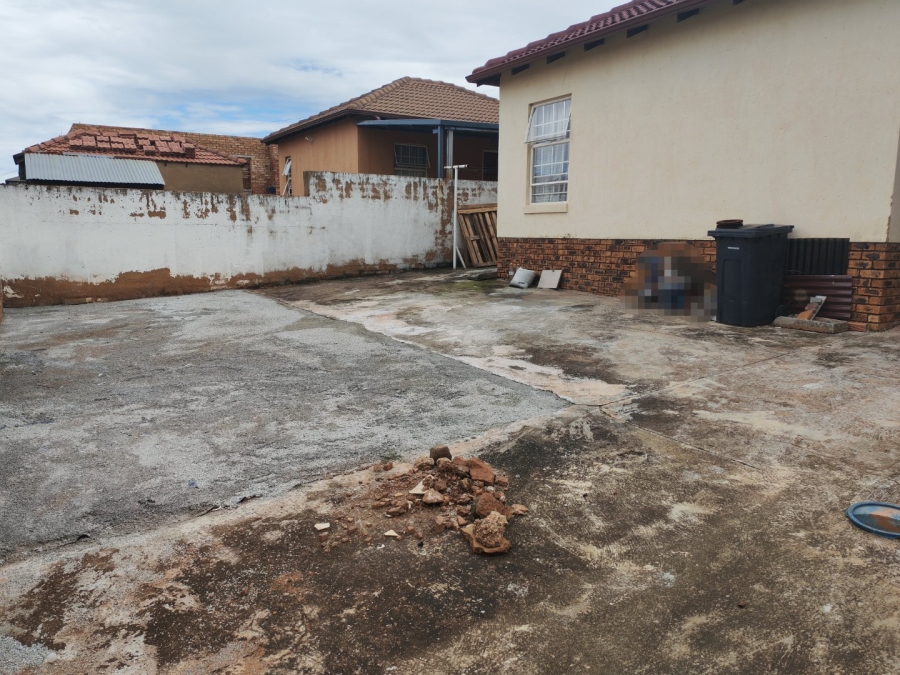 2 Bedroom Property for Sale in Atteridgeville Gauteng