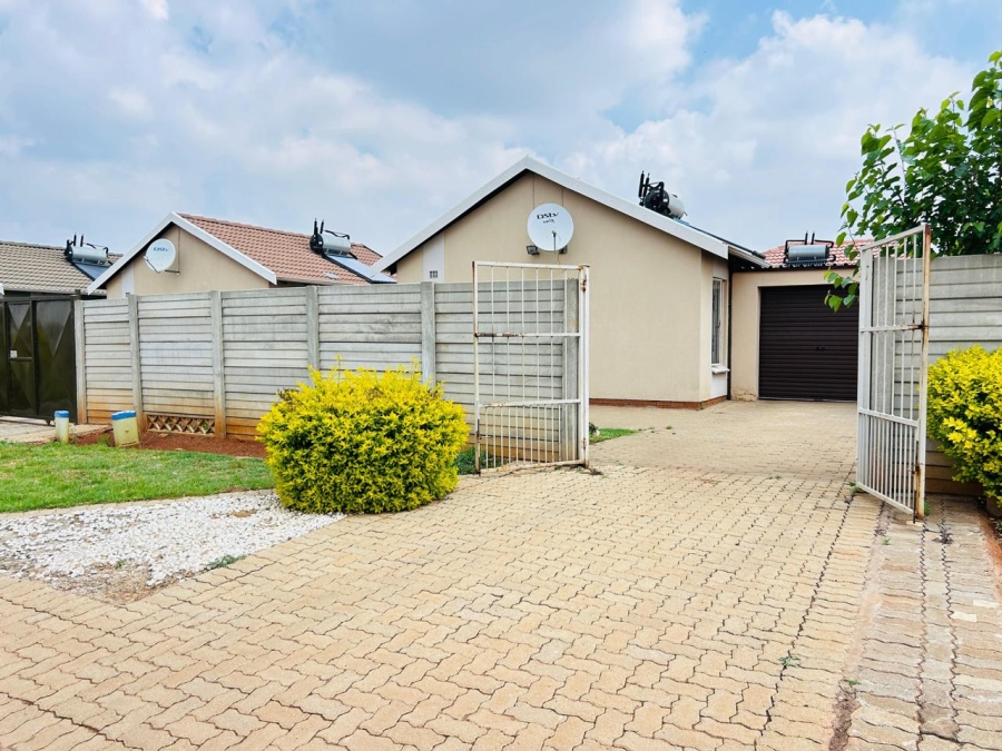 2 Bedroom Property for Sale in Katlehong South Gauteng
