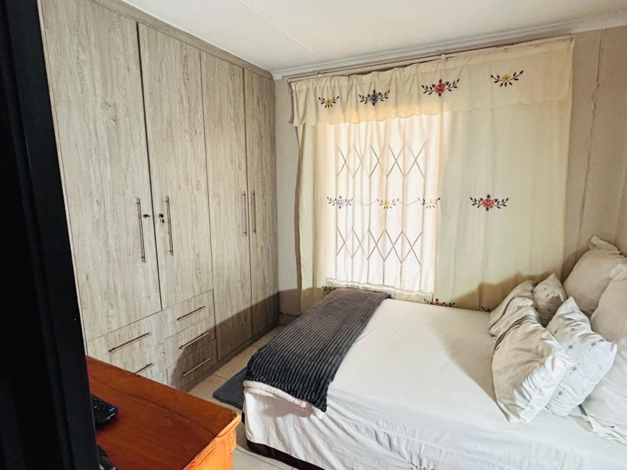 2 Bedroom Property for Sale in Katlehong South Gauteng