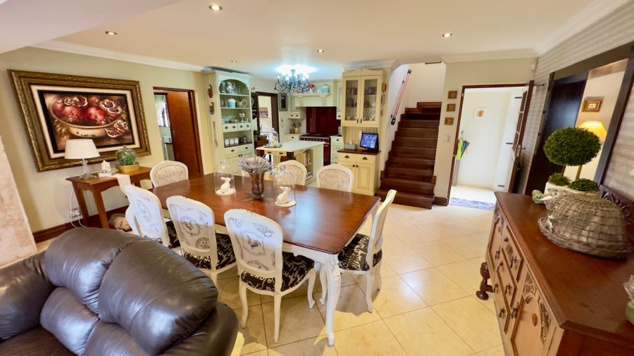 4 Bedroom Property for Sale in Moreleta Park Gauteng