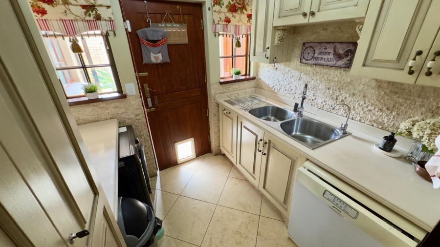 4 Bedroom Property for Sale in Moreleta Park Gauteng