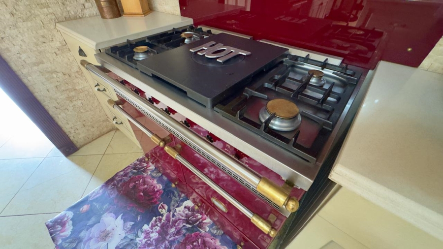 4 Bedroom Property for Sale in Moreleta Park Gauteng