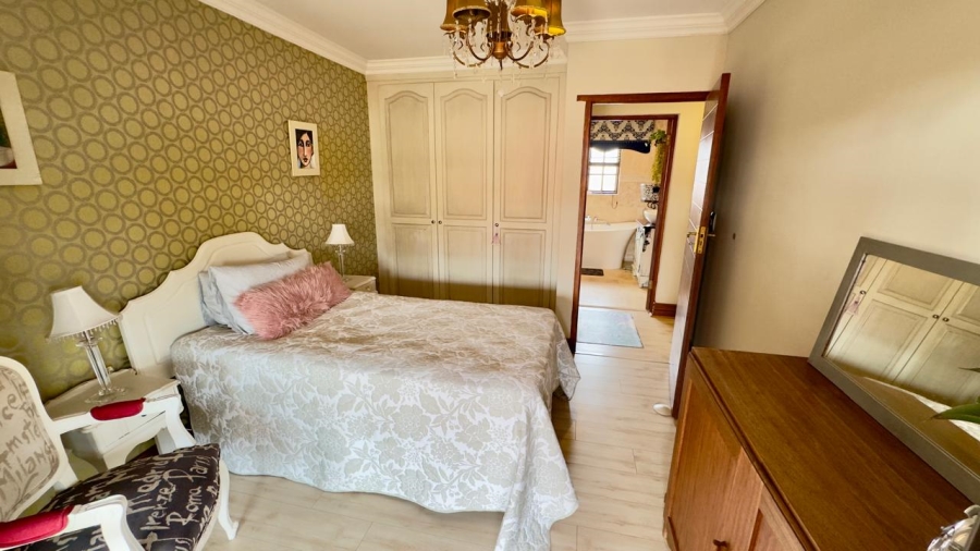 4 Bedroom Property for Sale in Moreleta Park Gauteng