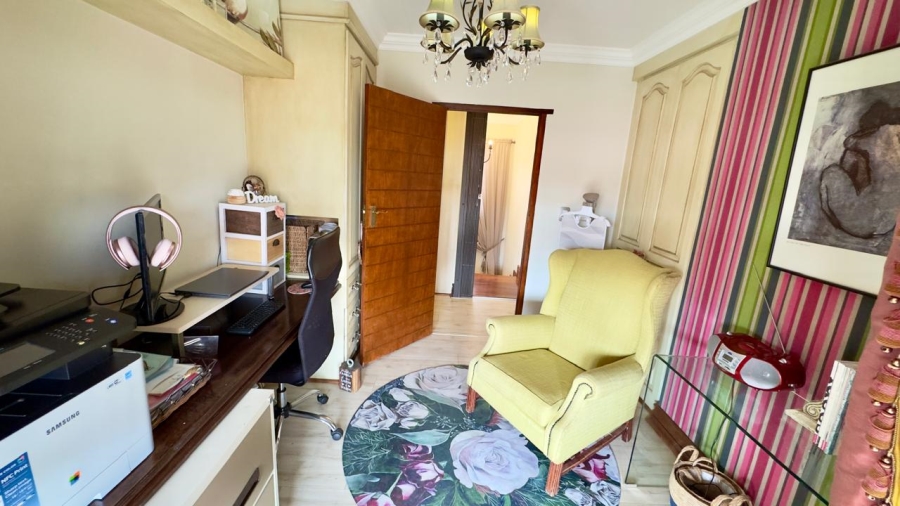 4 Bedroom Property for Sale in Moreleta Park Gauteng