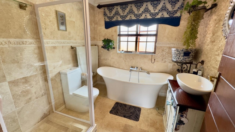 4 Bedroom Property for Sale in Moreleta Park Gauteng