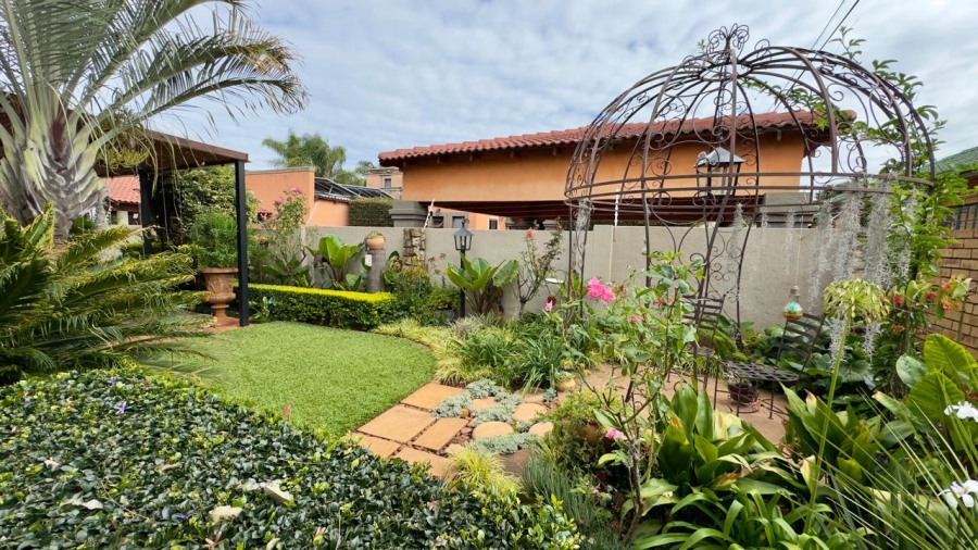 4 Bedroom Property for Sale in Moreleta Park Gauteng