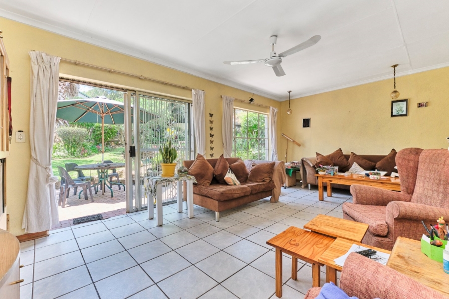 To Let 3 Bedroom Property for Rent in Weltevreden Park Gauteng