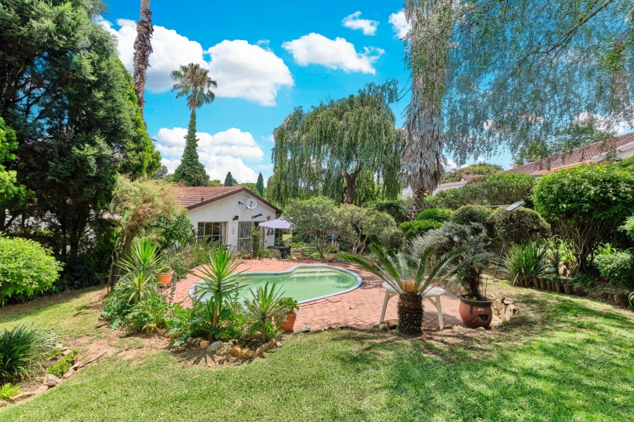 To Let 3 Bedroom Property for Rent in Weltevreden Park Gauteng