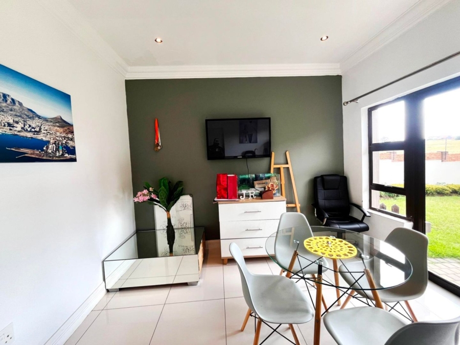 3 Bedroom Property for Sale in Kosmosdal Gauteng