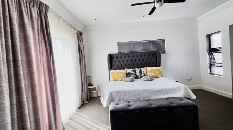 3 Bedroom Property for Sale in Kosmosdal Gauteng