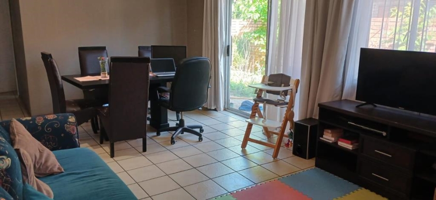 2 Bedroom Property for Sale in Halfway House Gauteng