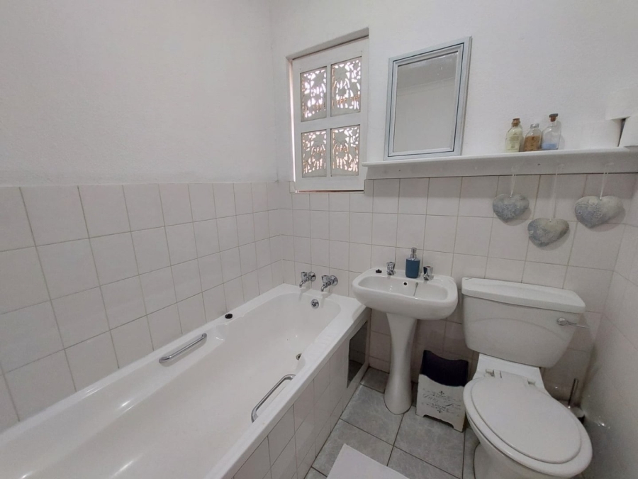 2 Bedroom Property for Sale in Weltevreden Park Gauteng