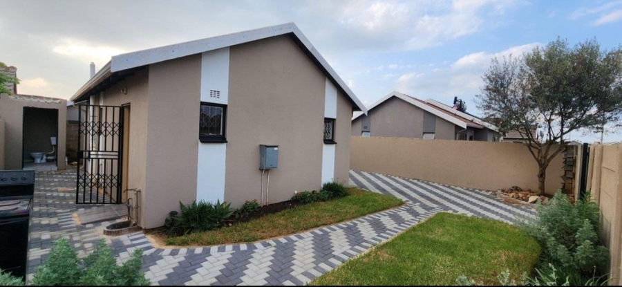3 Bedroom Property for Sale in Sky City Gauteng