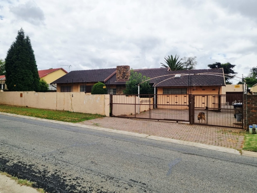 4 Bedroom Property for Sale in Hazelpark Gauteng
