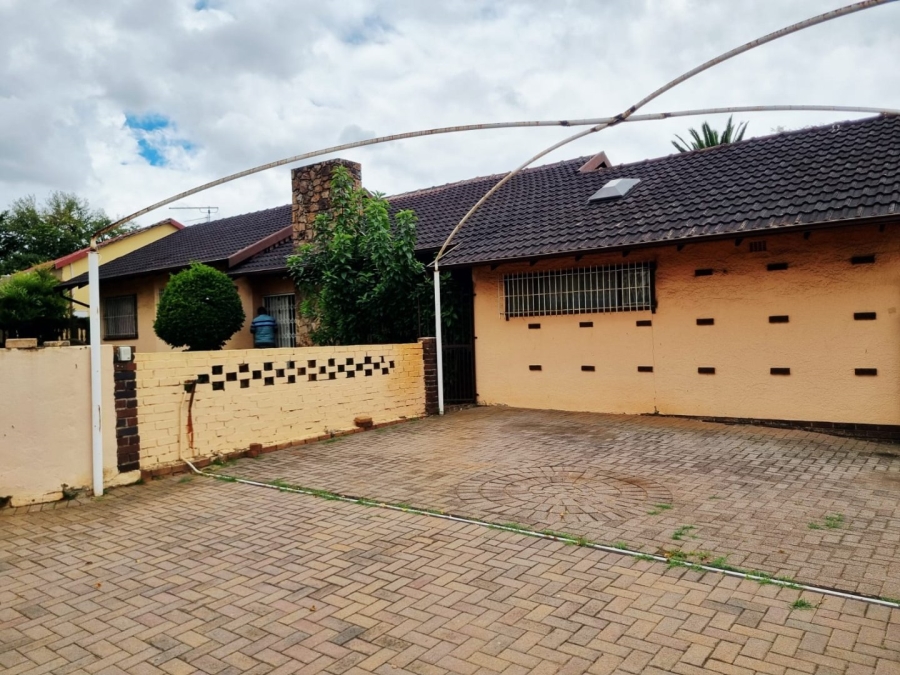 4 Bedroom Property for Sale in Hazelpark Gauteng