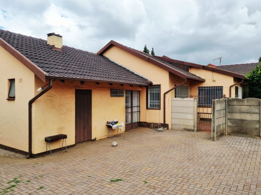 4 Bedroom Property for Sale in Hazelpark Gauteng