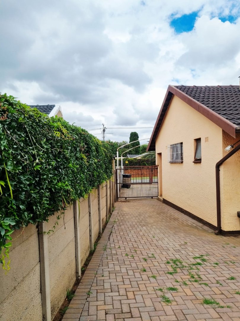 4 Bedroom Property for Sale in Hazelpark Gauteng