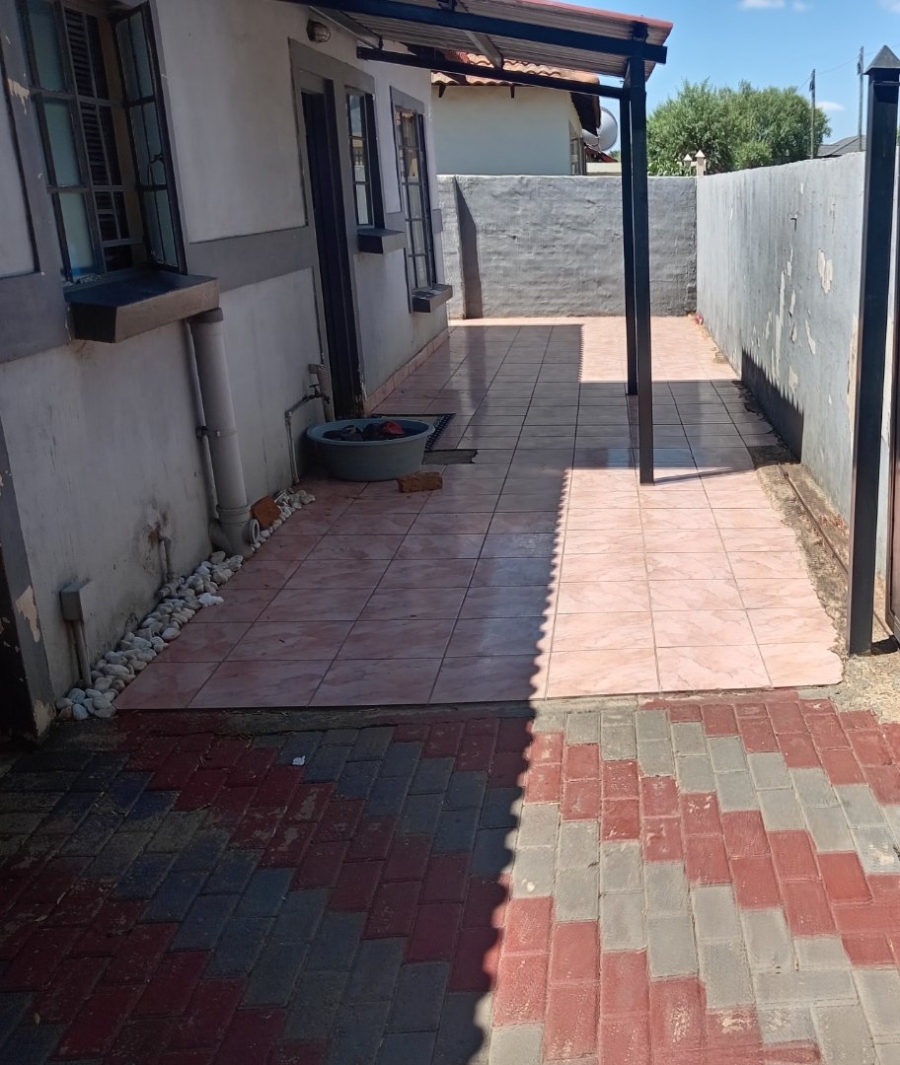 3 Bedroom Property for Sale in Masada Gauteng