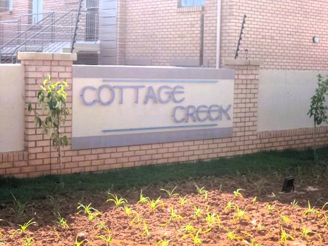 To Let 2 Bedroom Property for Rent in Mooikloof Ridge Gauteng