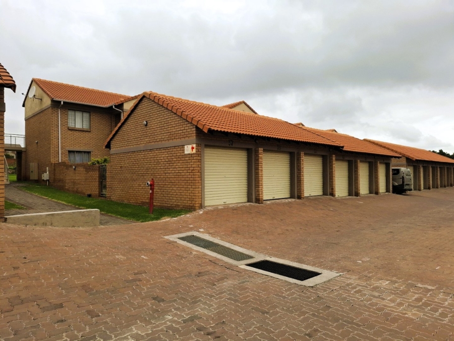 To Let 2 Bedroom Property for Rent in Mooikloof Ridge Gauteng