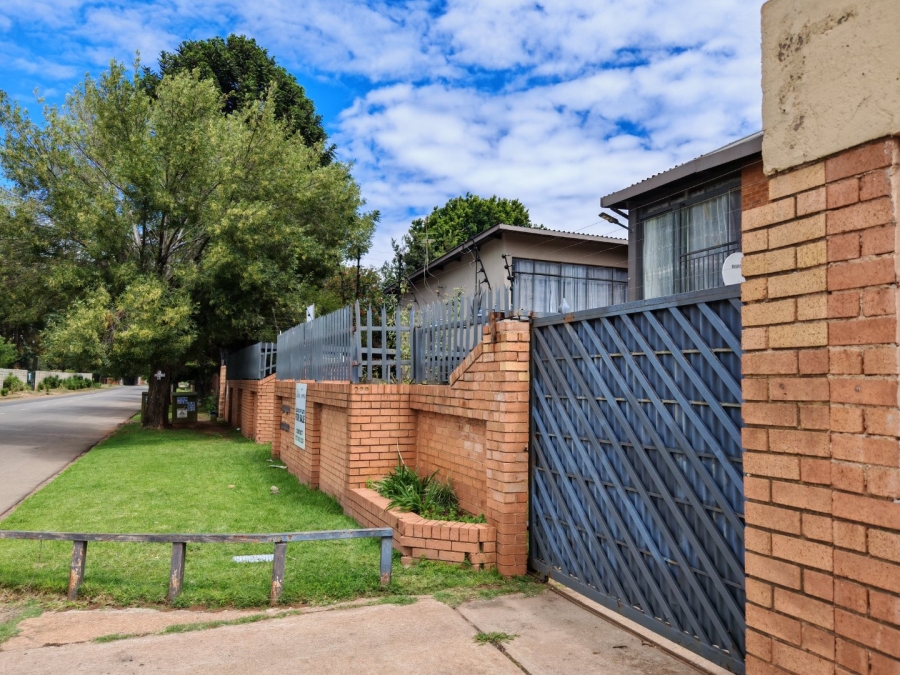 Commercial Property for Sale in Kempton Park Central Gauteng