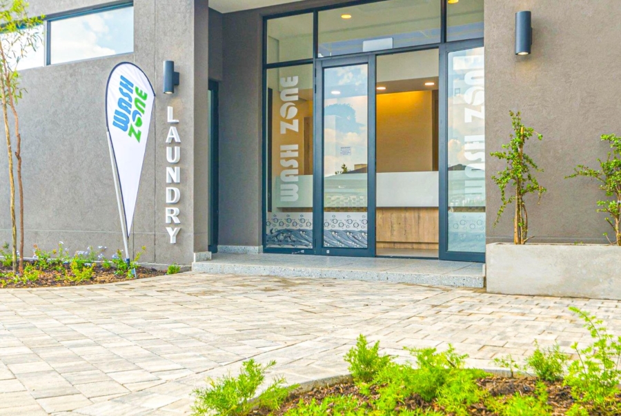 1 Bedroom Property for Sale in Waterfall Heights Gauteng