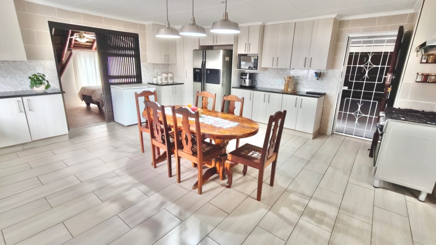 4 Bedroom Property for Sale in Vaal Marina Gauteng