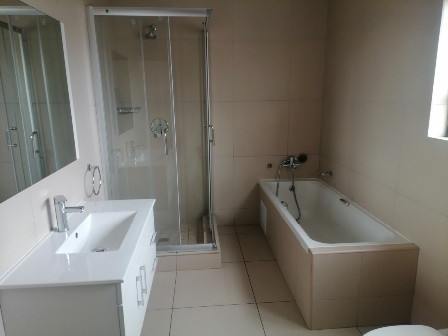 2 Bedroom Property for Sale in Lilianton Gauteng