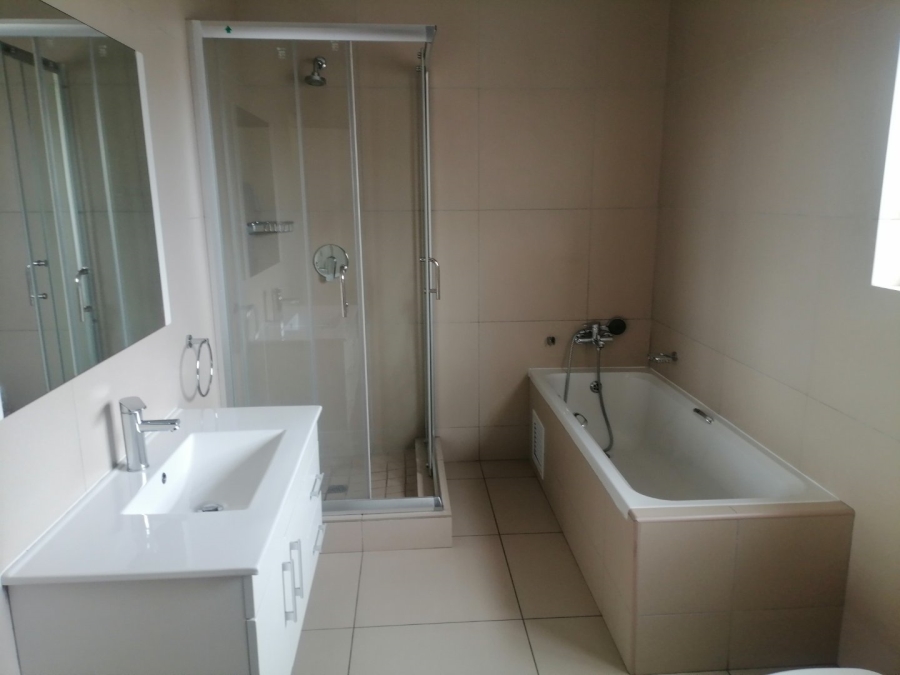 2 Bedroom Property for Sale in Lilianton Gauteng