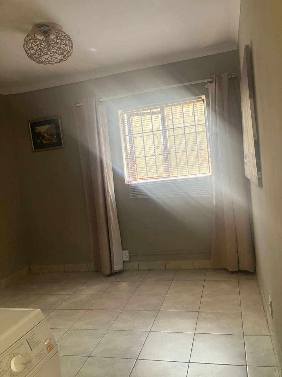1 Bedroom Property for Sale in Sydenham Gauteng