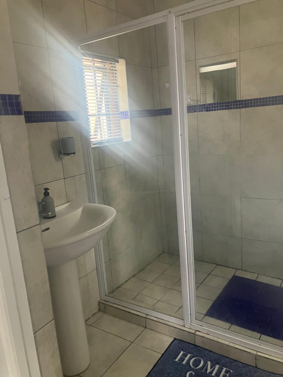 1 Bedroom Property for Sale in Sydenham Gauteng