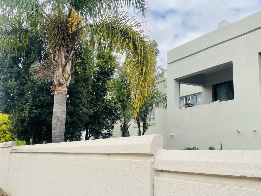 2 Bedroom Property for Sale in Vorna Valley Gauteng