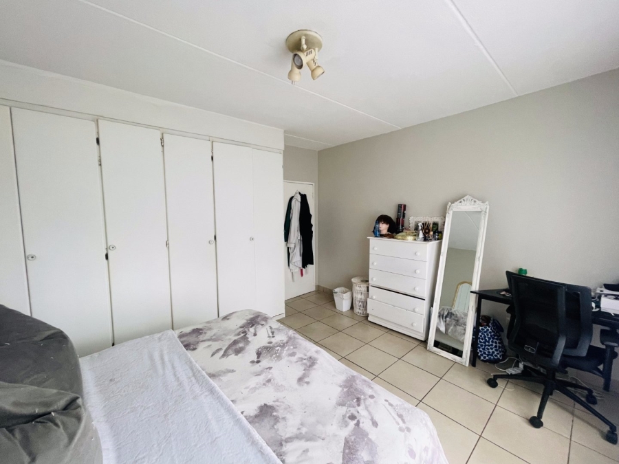 2 Bedroom Property for Sale in Vorna Valley Gauteng