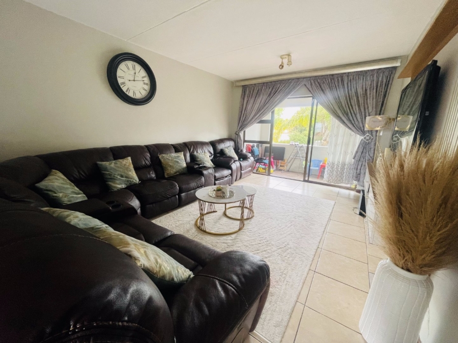 2 Bedroom Property for Sale in Vorna Valley Gauteng