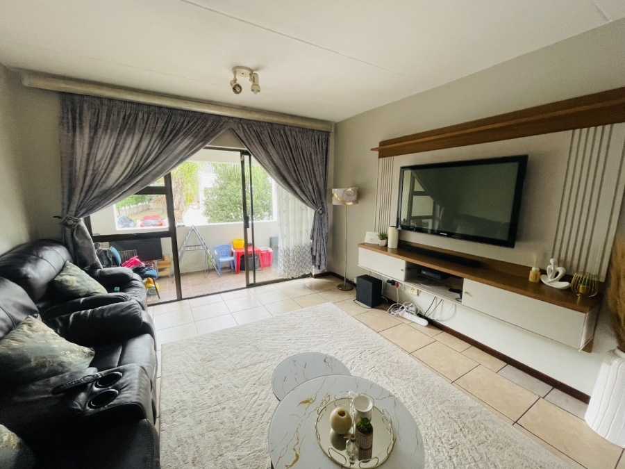 2 Bedroom Property for Sale in Vorna Valley Gauteng