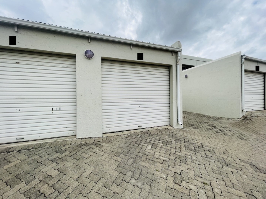 2 Bedroom Property for Sale in Vorna Valley Gauteng