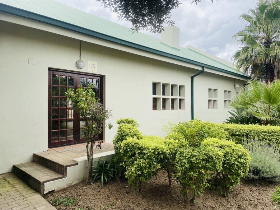 2 Bedroom Property for Sale in Vorna Valley Gauteng