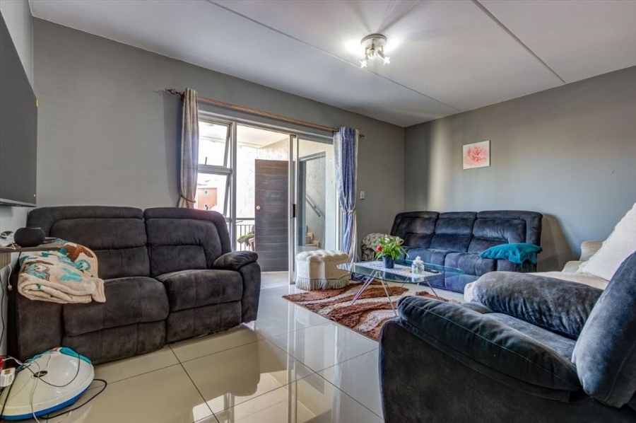 2 Bedroom Property for Sale in Bardene Gauteng