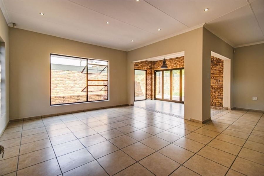 4 Bedroom Property for Sale in Pomona Gauteng