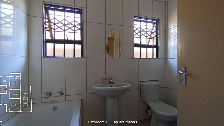 3 Bedroom Property for Sale in Haakdoornboom AH Gauteng