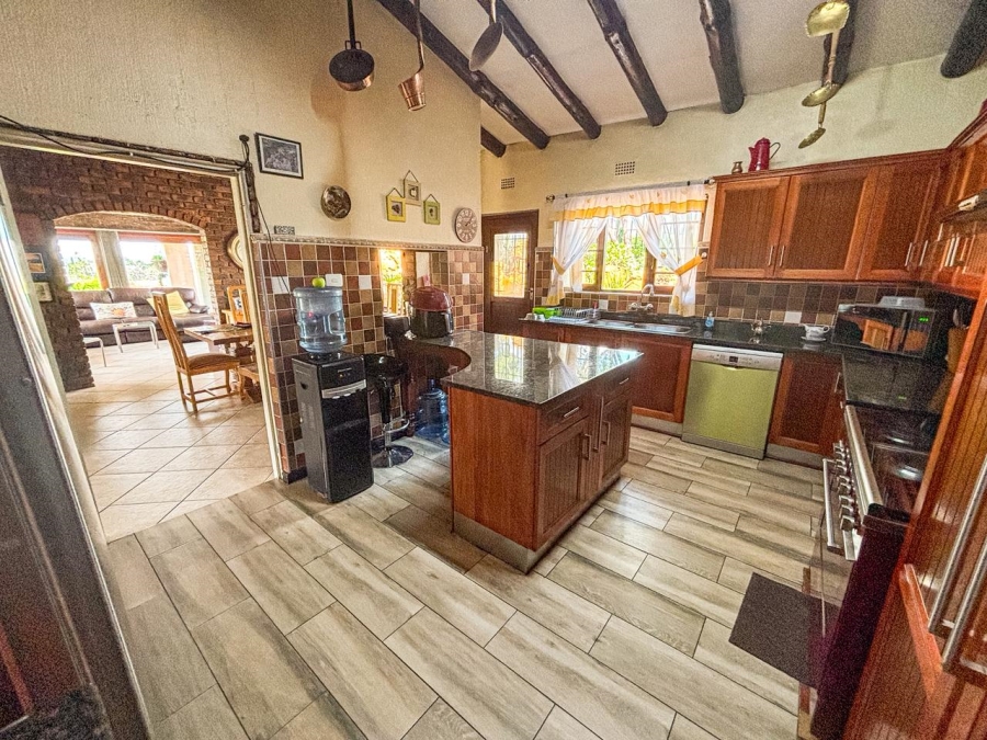 5 Bedroom Property for Sale in Ridgeway Gauteng