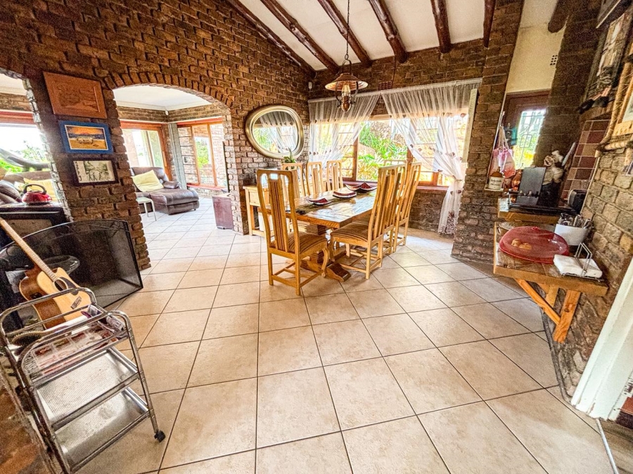 5 Bedroom Property for Sale in Ridgeway Gauteng