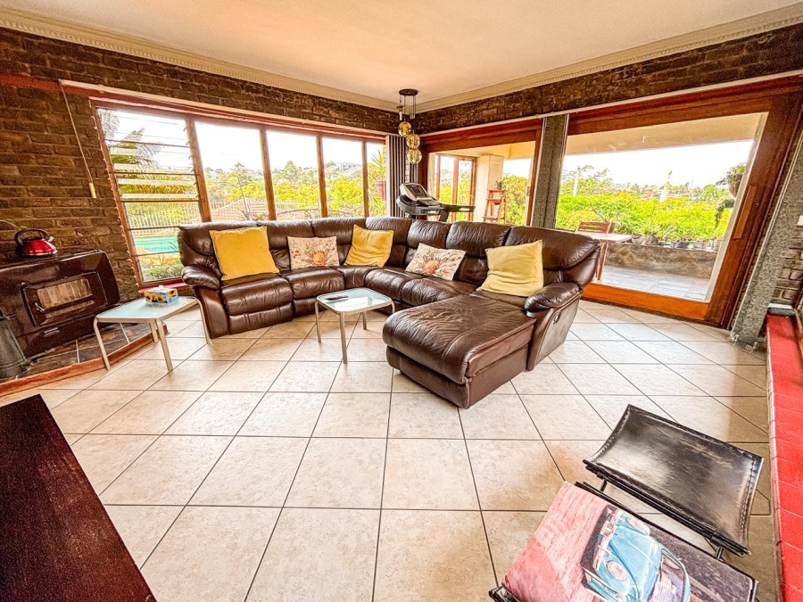 5 Bedroom Property for Sale in Ridgeway Gauteng