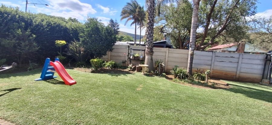 5 Bedroom Property for Sale in Mountain View Gauteng