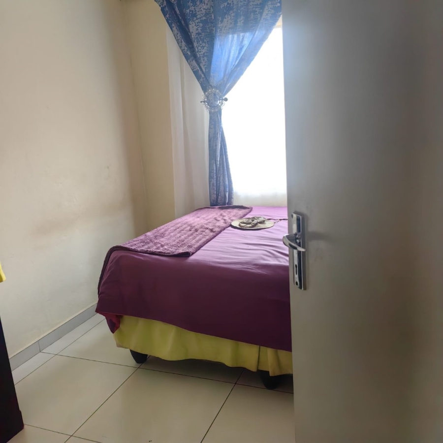 2 Bedroom Property for Sale in Lufhereng Gauteng