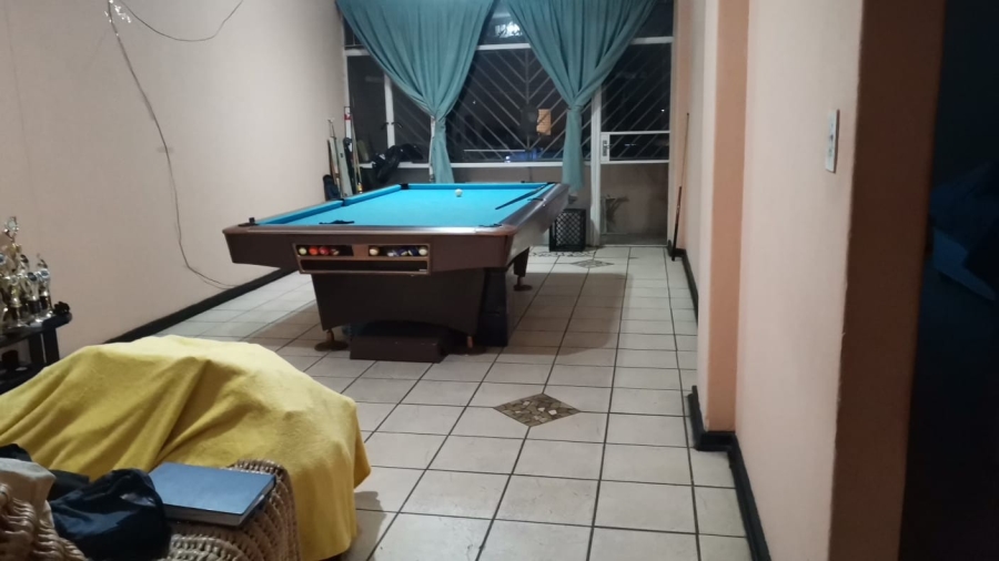 2 Bedroom Property for Sale in Regents Park Gauteng