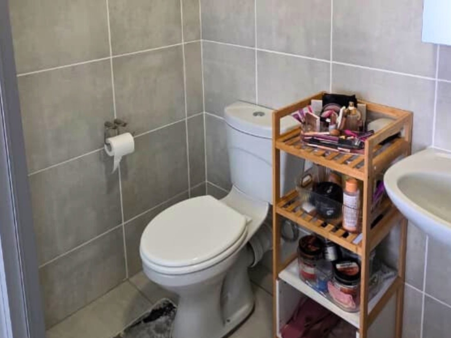 To Let 2 Bedroom Property for Rent in Mooikloof Manor Gauteng