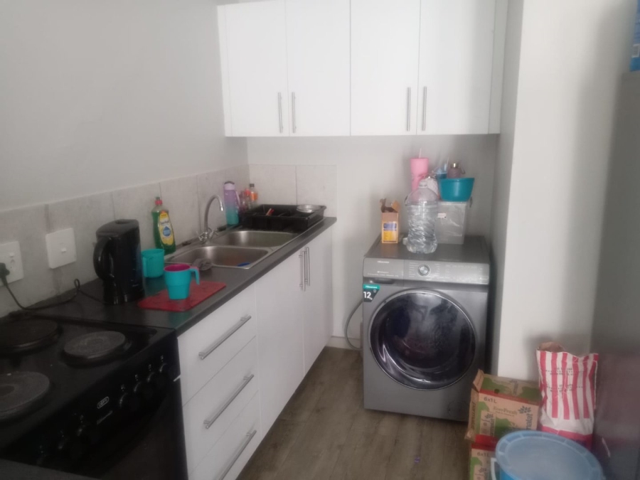 2 Bedroom Property for Sale in Heatherdale AH Gauteng