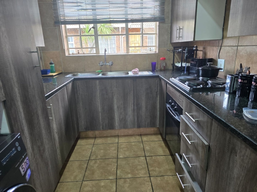 2 Bedroom Property for Sale in Atlasville Gauteng