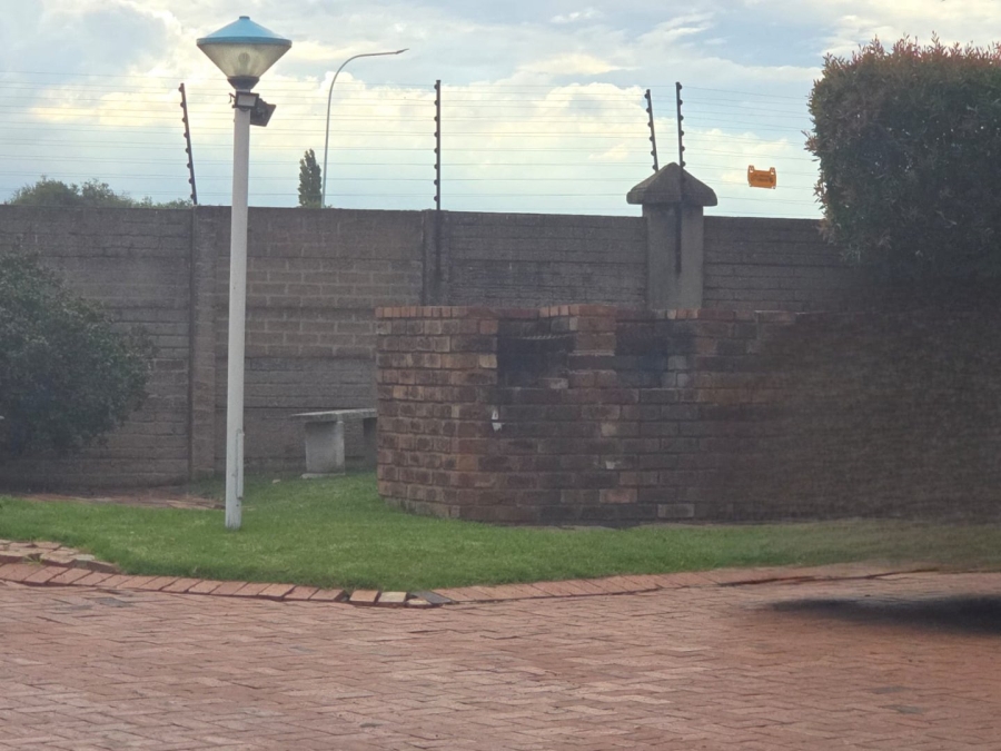 2 Bedroom Property for Sale in Atlasville Gauteng